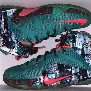 Lebron 12s xmas